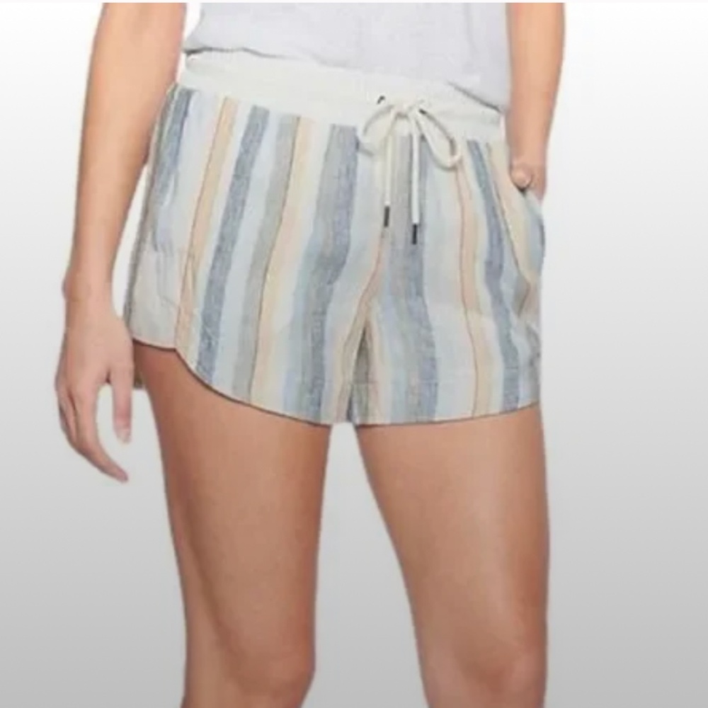 Athlete Beachside Bali Linen Shorts - size 4